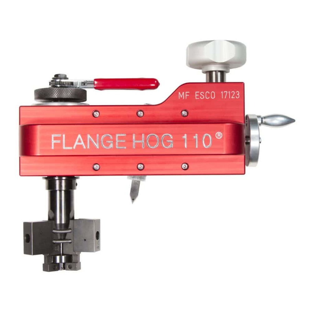 כלי מתכת אדום לחריטת אוגן, עם סימון FLANGE HOG 110 וחלקי כיוון וכריתה - Red metal flange-facing tool with FLANGE HOG 110 marking and visible