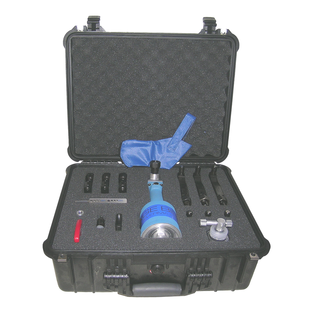 ערכת הסמרור Gage Bilt GB751BRK-1 עם הכלי והאביזרים הכלולים - Gage Bilt GB751BRK-1 riveting kit with the included tool and accessories
