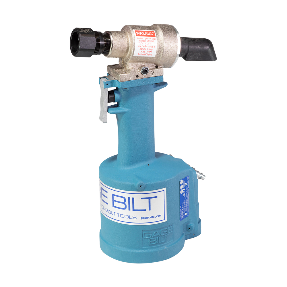 כלי סמרור פנאומטי-הידראולי Gage Bilt GB754 בתצוגת מוצר על רקע לבן - Gage Bilt GB754 pneudraulic riveting tool shown on a white background