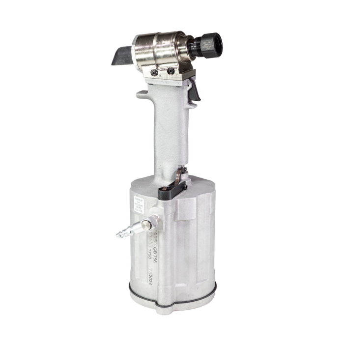 כלי סמרור פנאומטי-הידראולי Gage Bilt GB756 בתצוגת מוצר על רקע לבן - Gage Bilt GB756 pneudraulic riveting tool shown on a white background