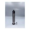 מחבר זמני חד-צדדי ארוך Kwikbolt Lightning לצד מחבר קטן להשוואת קנה מידה - Long Kwikbolt Lightning single-sided temporary fastener beside a smaller fastener