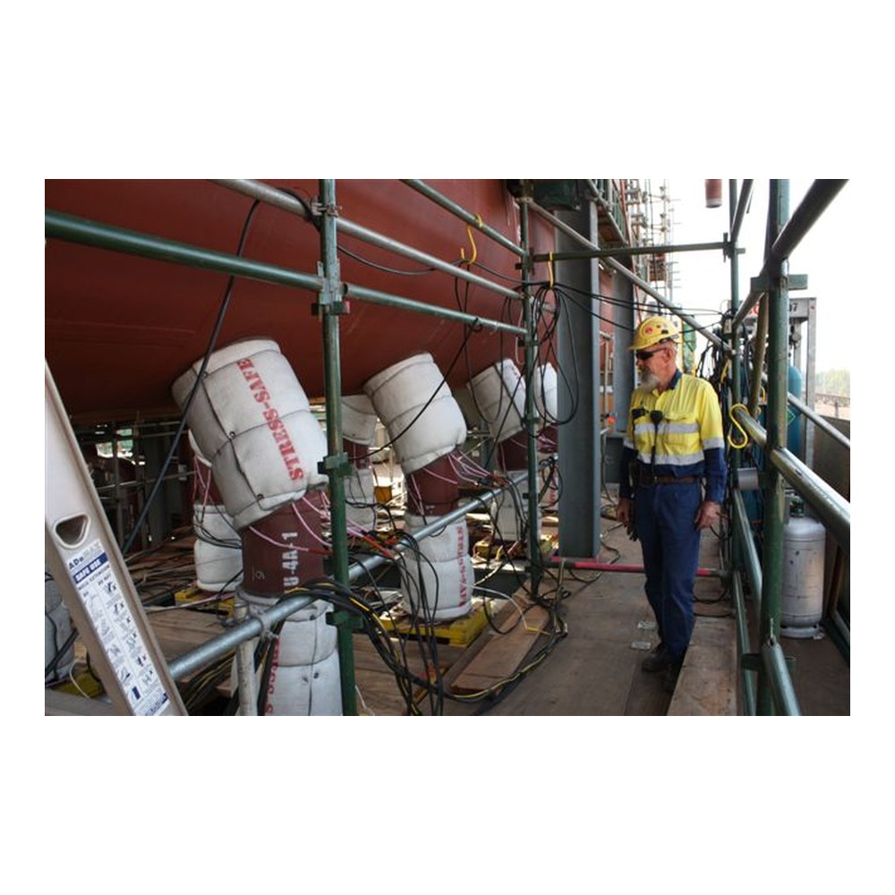 רפידות Stressflex מוצג בפעולה באתר העבודה - Stressflex Pads shown in use at the work site