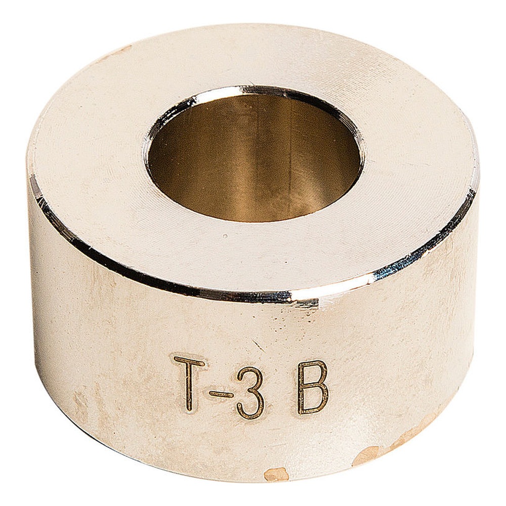 תקריב של גליל מתכתי מסומן T-3B
