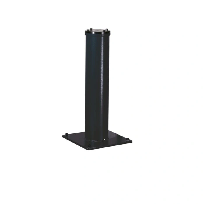 עמוד התקנה Roscamat עם בסיס מרובע על רקע לבן - Roscamat mounting column with square base plate on a white background