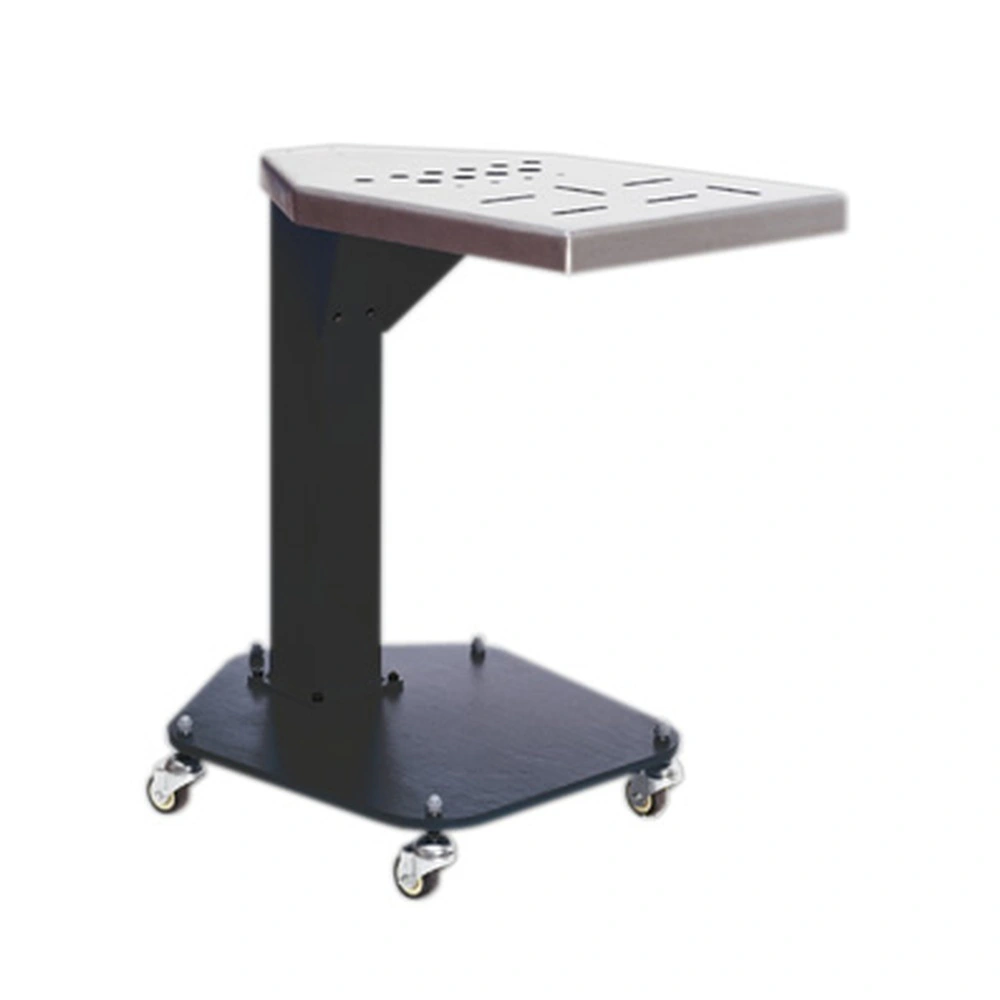 שולחן עבודה נייד Roscamat במידות 500 על 500 מ״מ על רקע לבן - Roscamat 500×500 mm mobile worktable on a white background