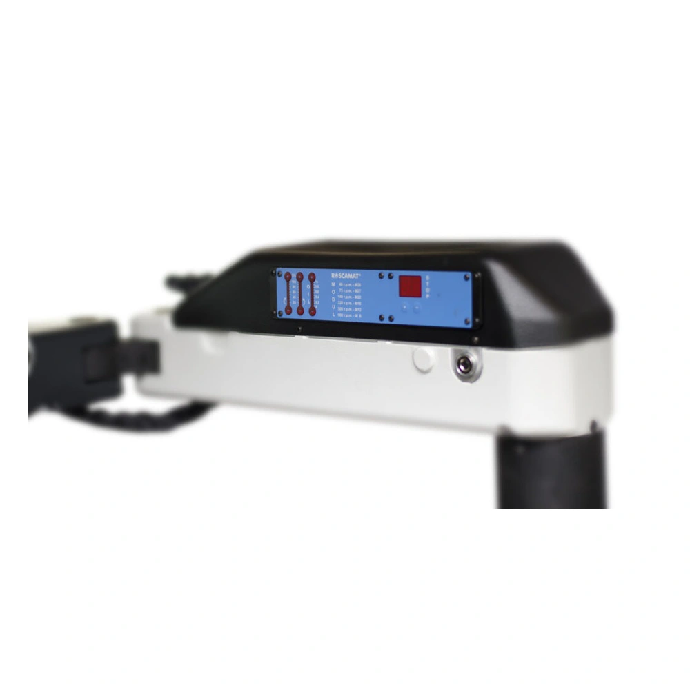 תצוגת בקרת העומק המשולבת בזרוע של Roscamat Shark - Depth-control display integrated into the Roscamat Shark radial arm