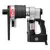 מבט צדדי של מפתח מומנט חשמלי עם תצוגה - Side view of electric torque wrench with display