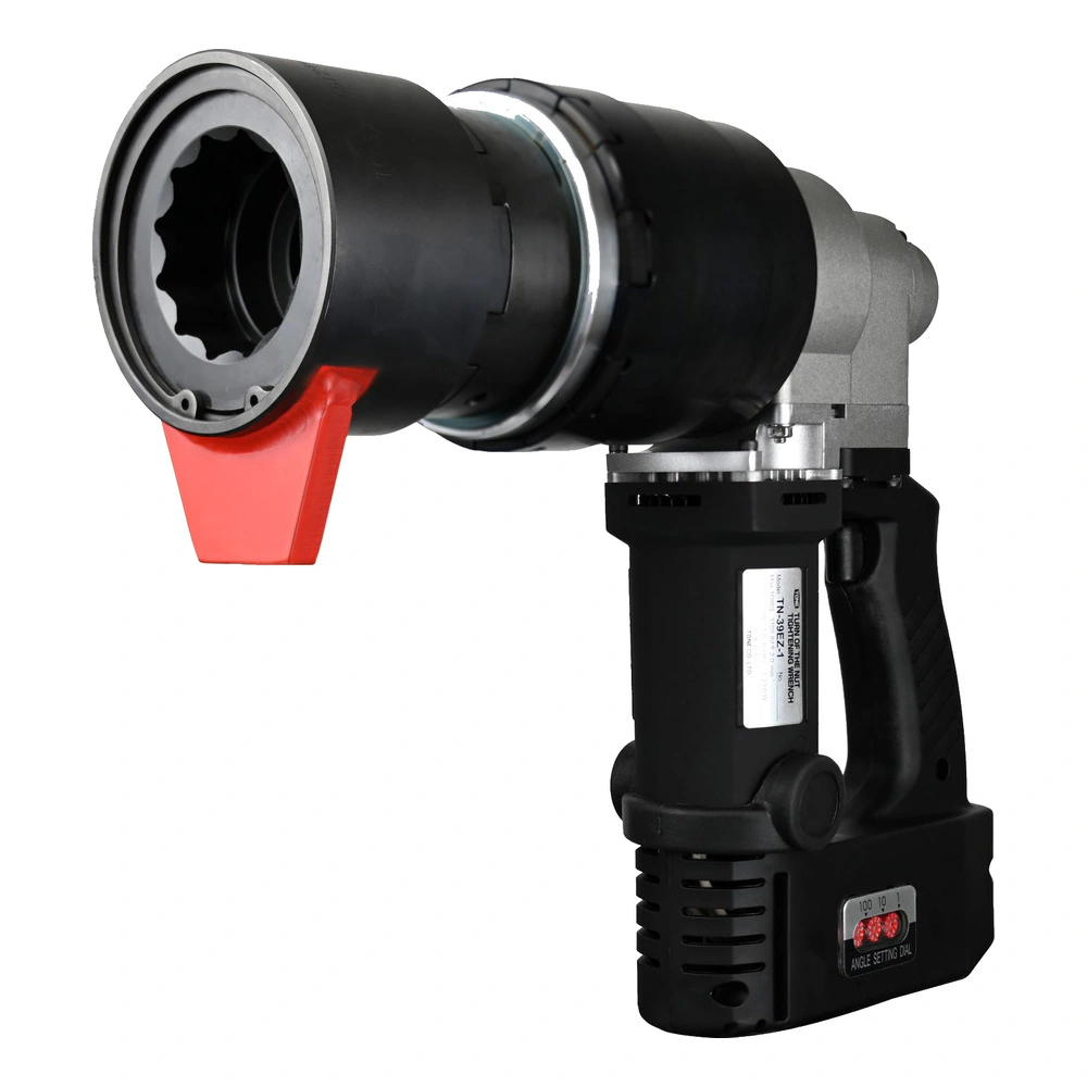 מפתח הידוק שחור עם ידית אדומה, מבט אלכסוני - Black wrench with red lever, angled view