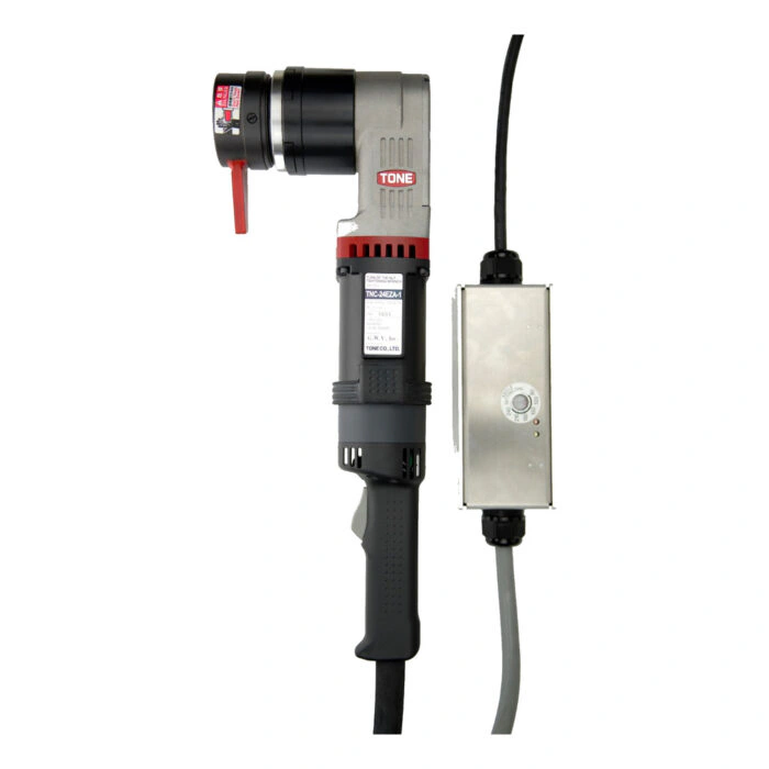 מפתח הידוק מחובר לקופסת בקרה וכבלים - Wrench connected to control box and cables