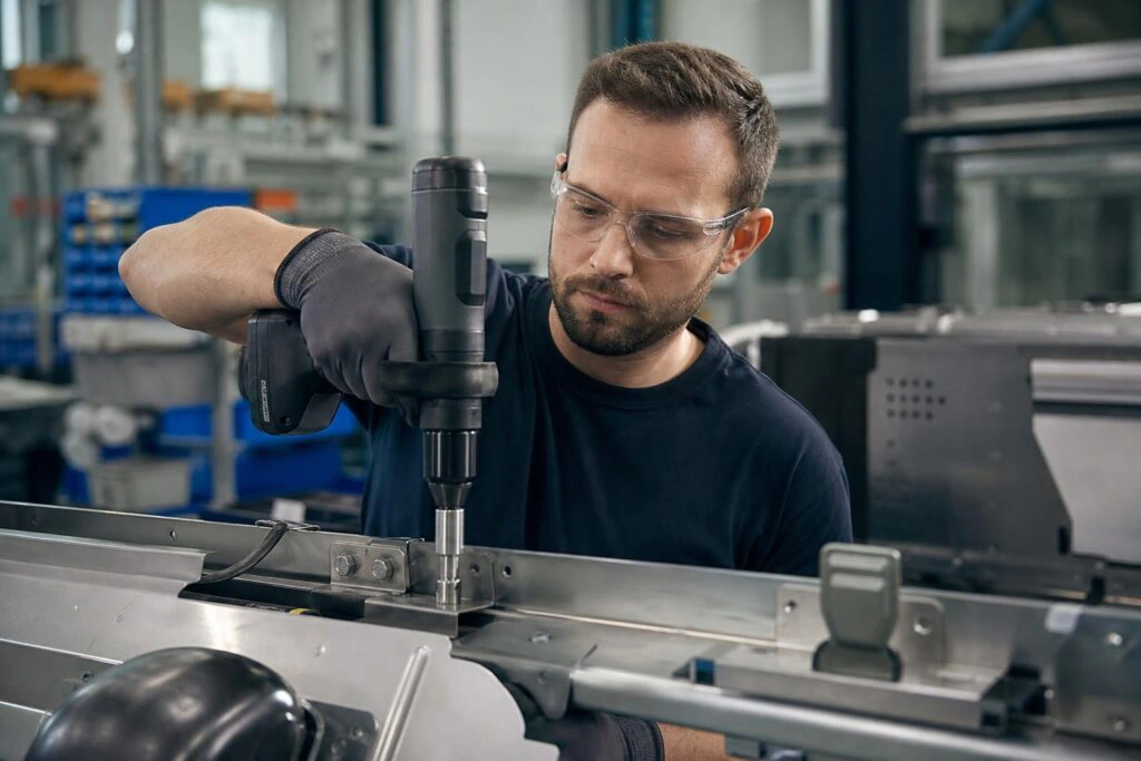 סקירת מברגת מומנט נטענת Atlas Copco BCP: ארגונומיה וביצועים ללא פשרות