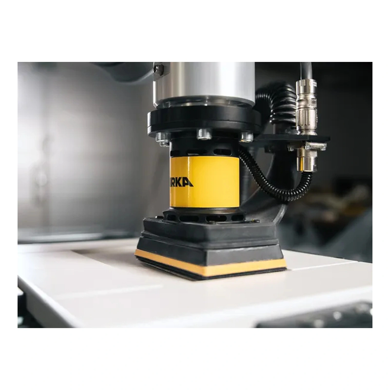 ערכה למלטשת רובוטית 81×133 מ״מ עבור קובוטים Universal Robots Mirka AIROS 353S בתצוגת מוצר נוספת 4