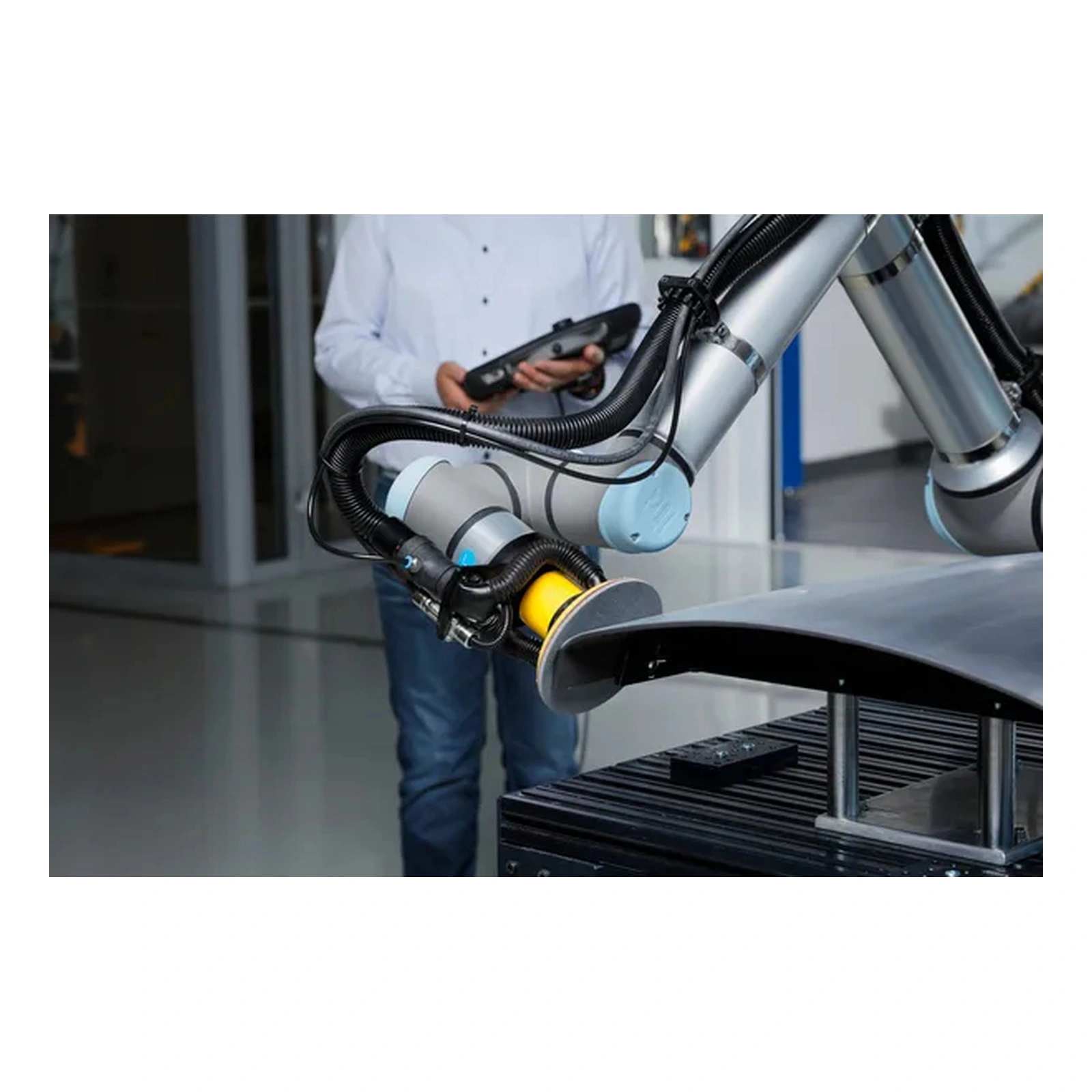 ערכה למלטשת רובוטית קוטר 150 מ״מ עבור קובוטים Universal Robots Mirka AIROS 650S בתצוגת מוצר נוספת 4