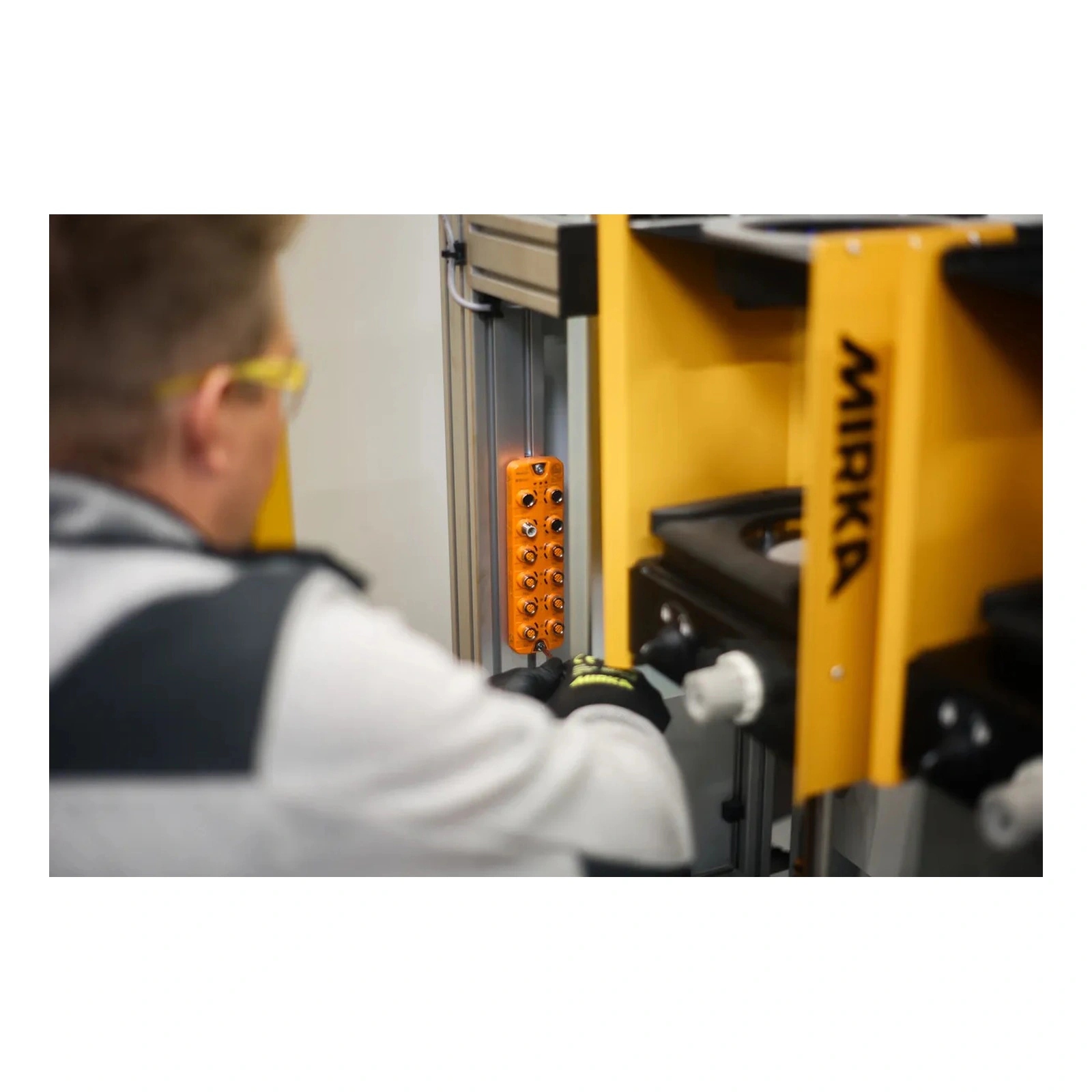 ערכת תקשורת למערכת החלפת שוחקים אוטומטית Mirka AutoChanger בתצוגת מוצר נוספת 4