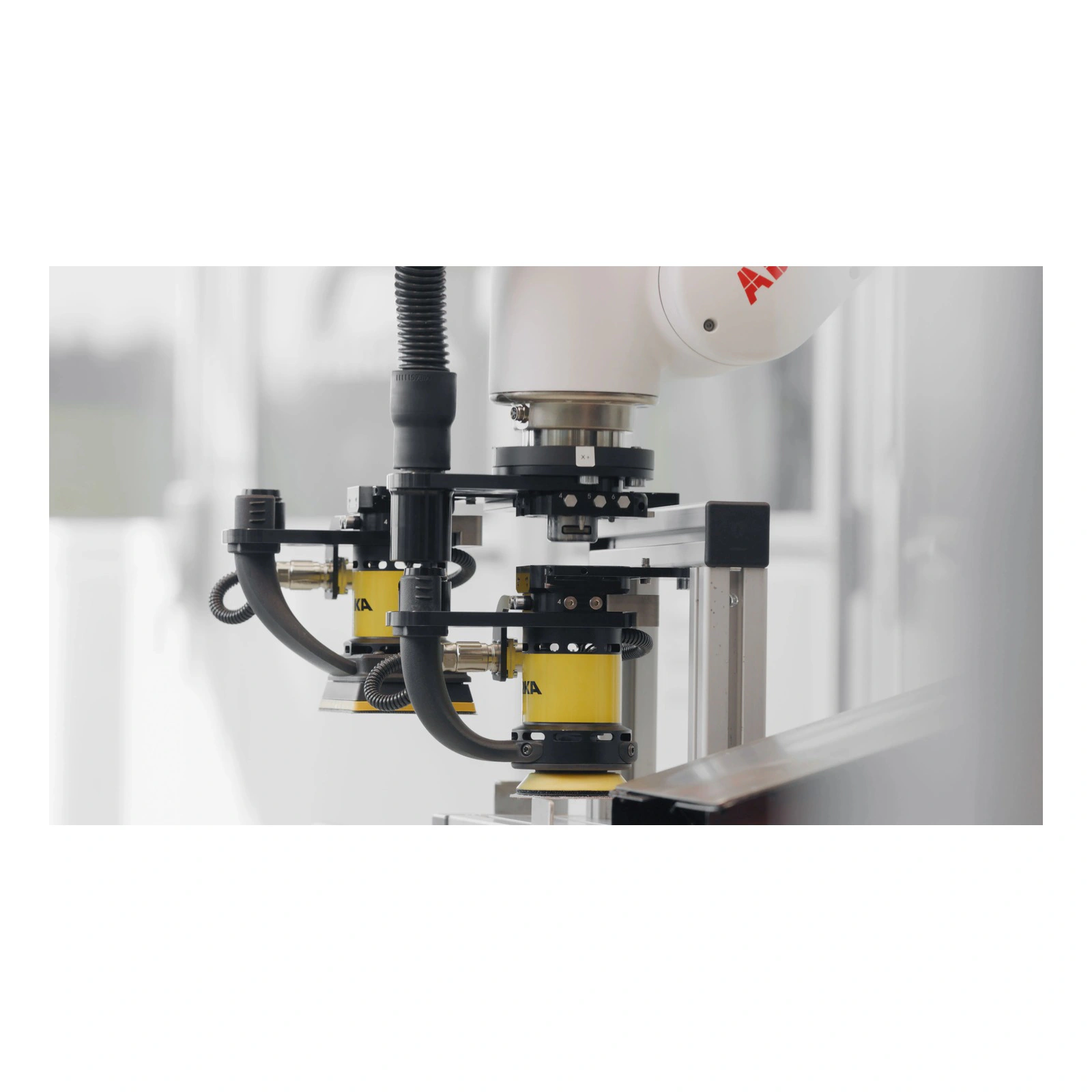ערכת מכלול עליון בצד הרובוט Mirka ToolChanger בתצוגת מוצר נוספת 5